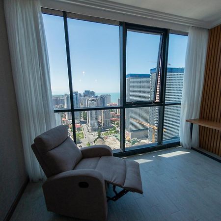 Season Suite Apart-Hotel Batoemi Buitenkant foto