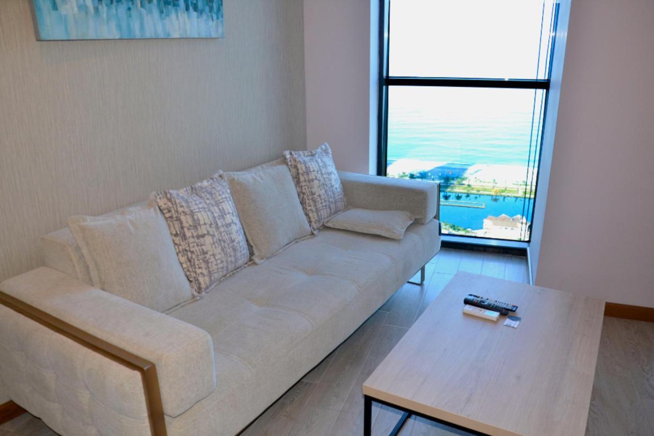 Season Suite Apart-Hotel Batoemi Buitenkant foto
